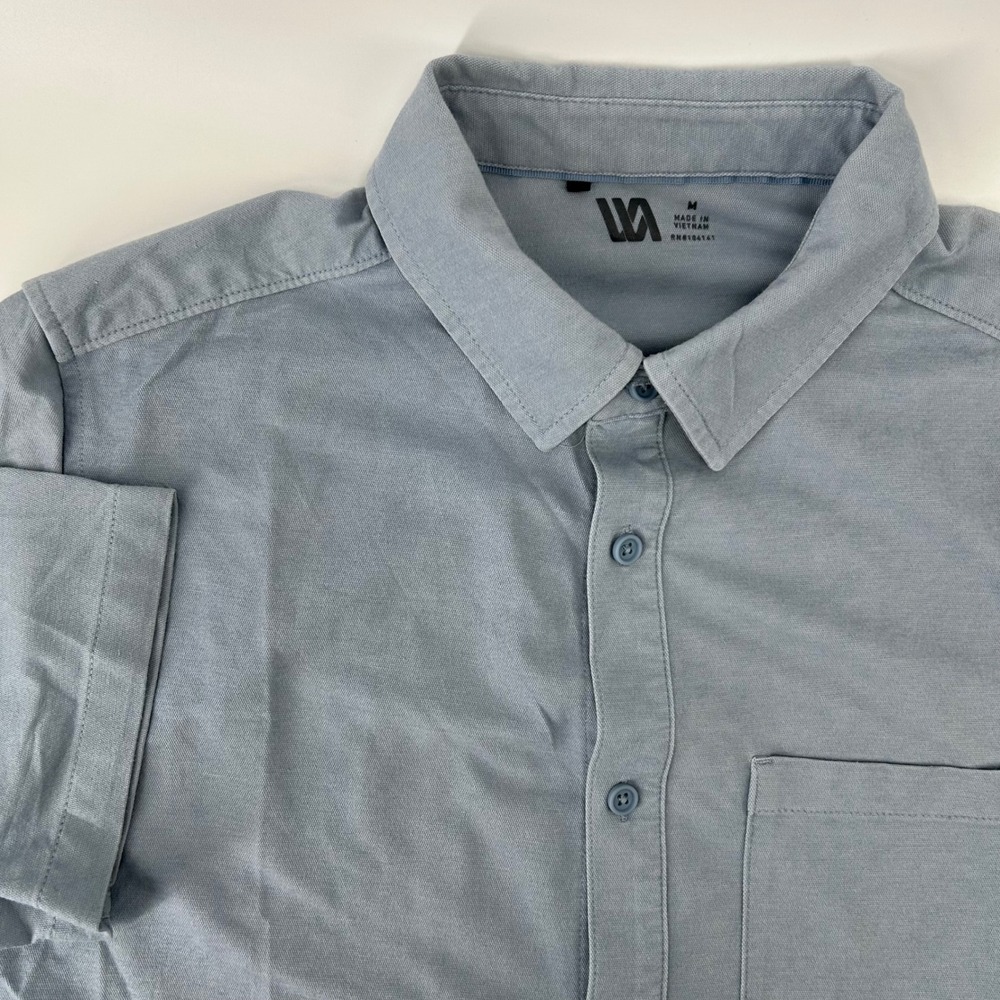 Western Rise Button Down Shirt Mens Medium Blue Short Sleeve Stretch Travel